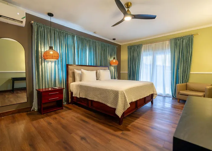 Travellers Beach Resort