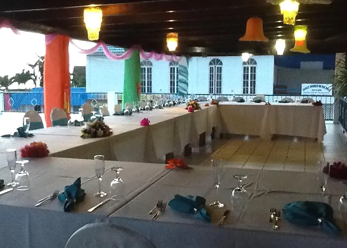 Negril Treehouse Resort